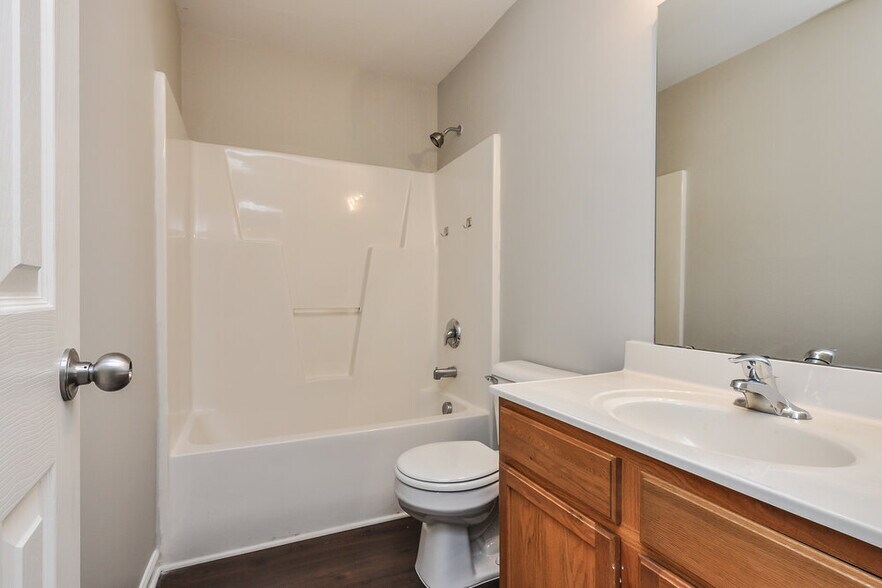 Building Photo - 1017 Early Rise St