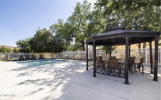 Building Photo - 28510 Conejo View Dr