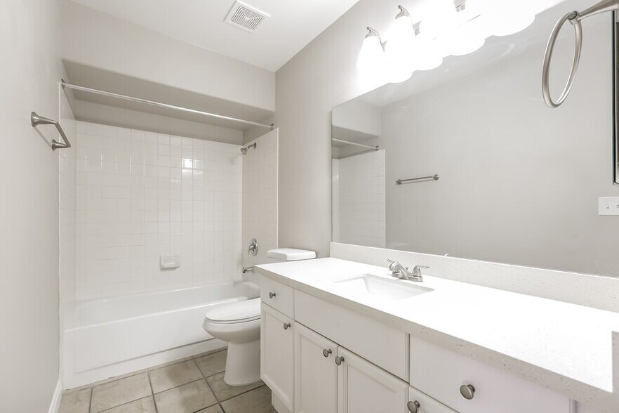 Building Photo - 4340 W La Madre Way