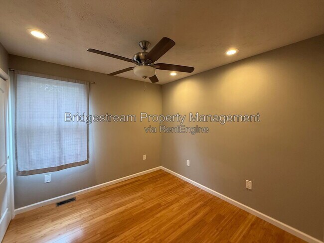 Building Photo - 4508 E Venetian Way
