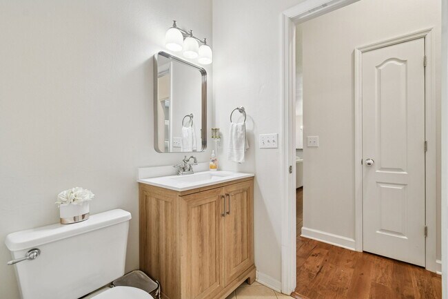 Building Photo - Tuscanny Street