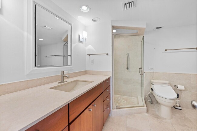 Building Photo - 3250 S Ocean Blvd