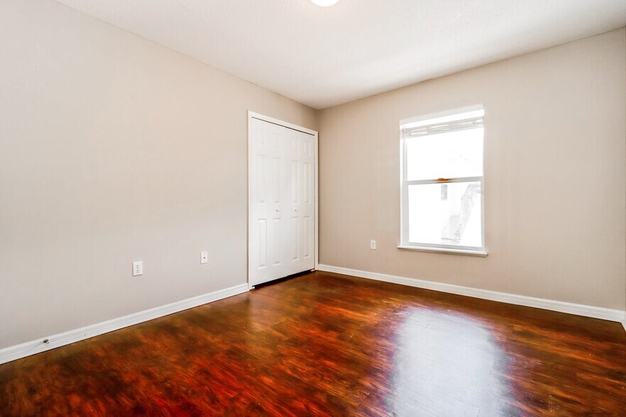 Building Photo - 13825 Gentle Woods Ave