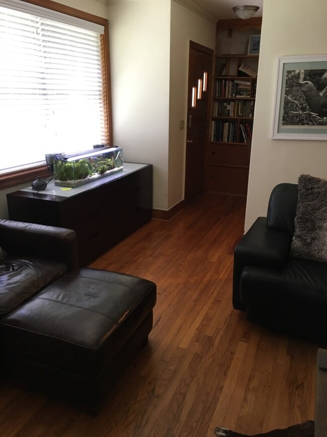 Building Photo - 426 Hobcaw Dr