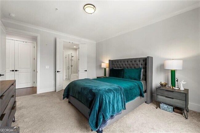 Building Photo - 6890 Peachtree Dunwoody Rd