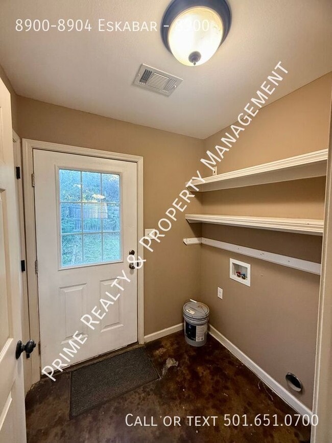 Building Photo - 8900-8904 Eskabar-8900