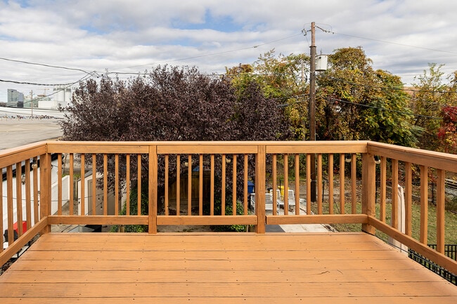 Building Photo - 1242 E Fort Ave