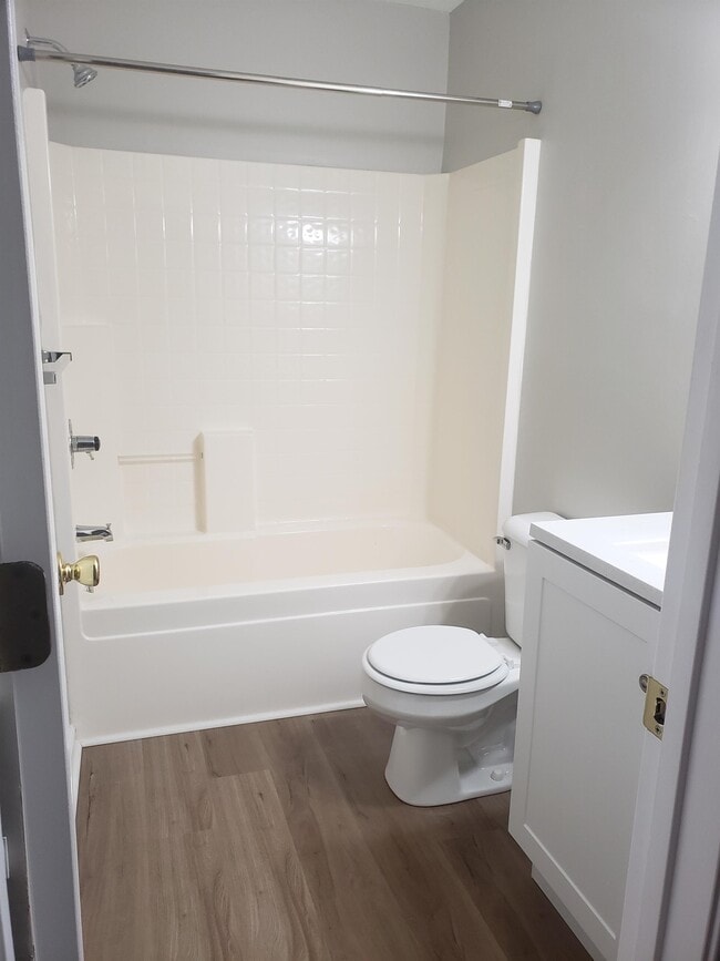 Building Photo - 304 Fireweed Ct