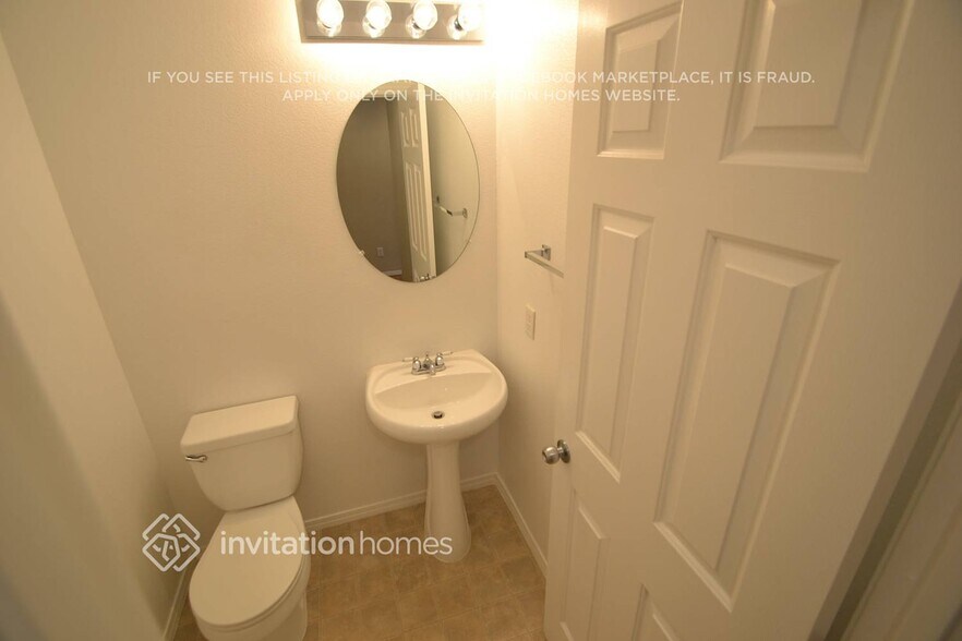 Building Photo - 942 Cantabria Heights Ave