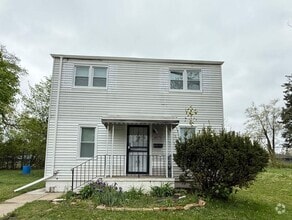 Building Photo - Renovated 4-Bedroom Home – We Welcome Sect...