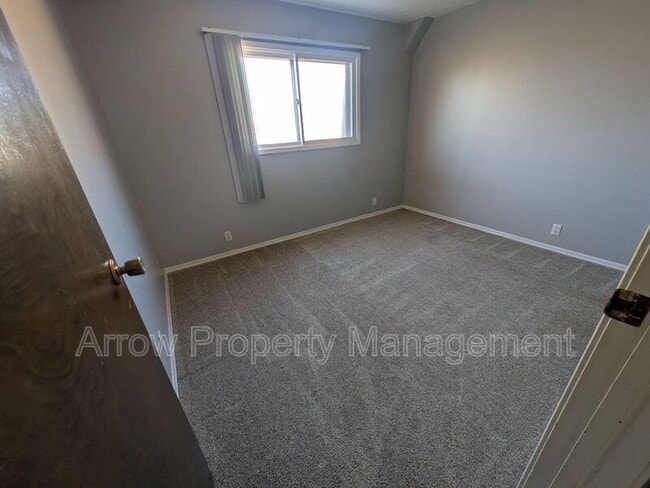 Building Photo - 1725 N Iowa Ave