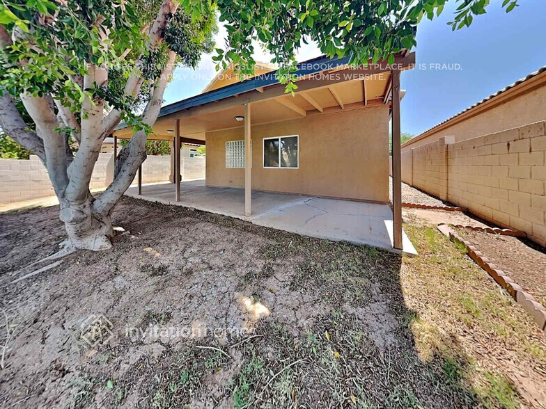 Building Photo - 710 S Catalina St