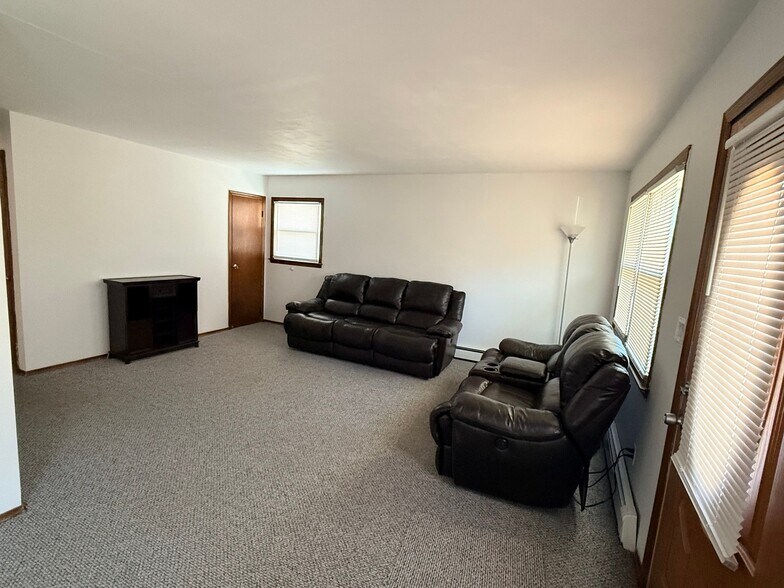 Building Photo - 82 1st Ave