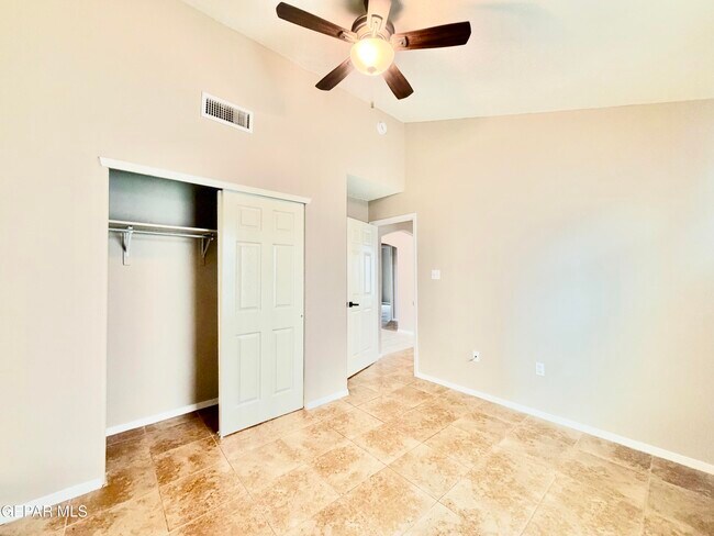 Building Photo - 3904 Tierra Marfil Rd
