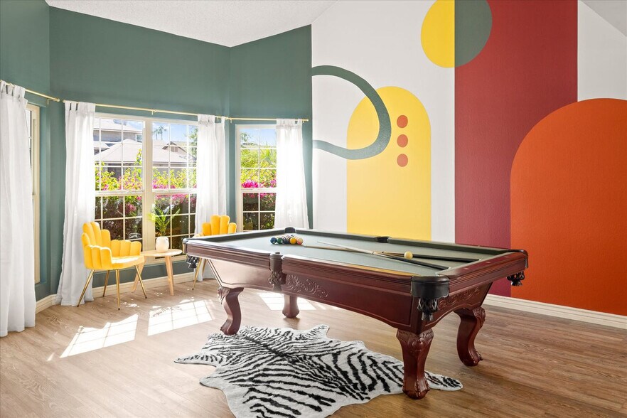 Building Photo - 952 W Plata Ave