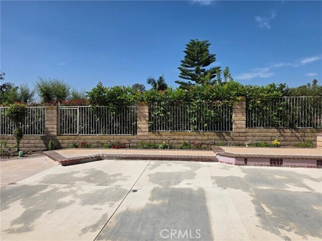 Building Photo - 1100 La Senda Dr