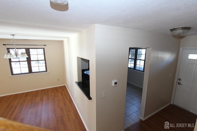 Building Photo - 138 Leah Ct