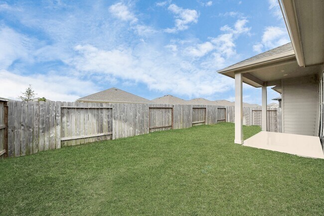 Building Photo - 10610 Crescent Peak Dr