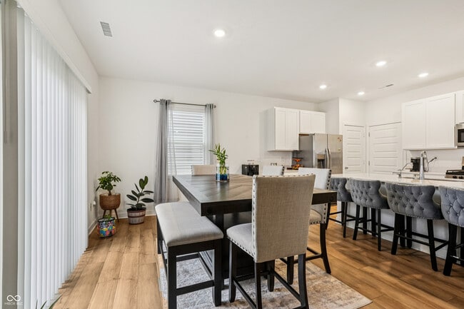 Building Photo - 4544 Nokes Pl