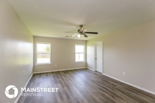 Building Photo - 4525 SE 78th St