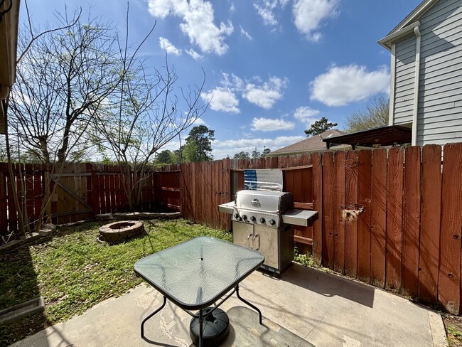 Building Photo - 23631 Twisting Falls Dr