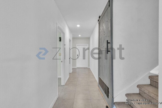 Building Photo - 1785 Broad Winged Hawk Dr
