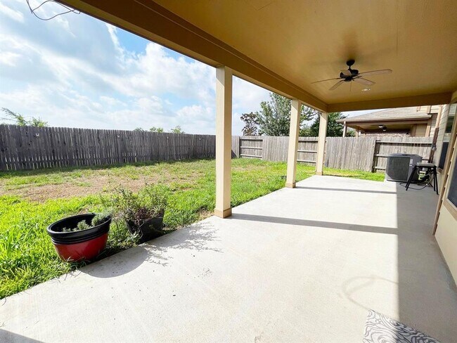 Building Photo - 4442 Brinton Saddle Ln