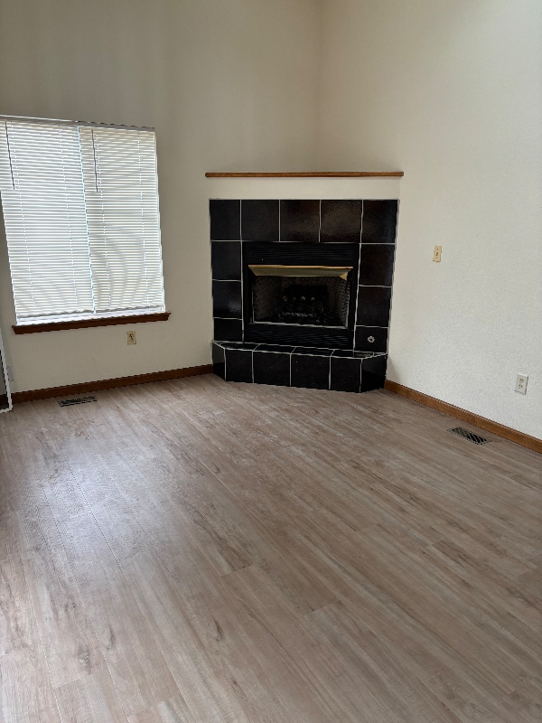 Building Photo - 3777 E 121st Ave