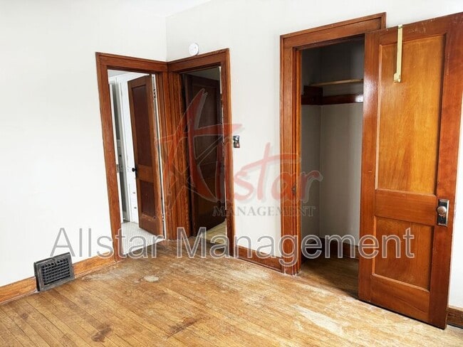 Building Photo - 4115 Henritze Ave