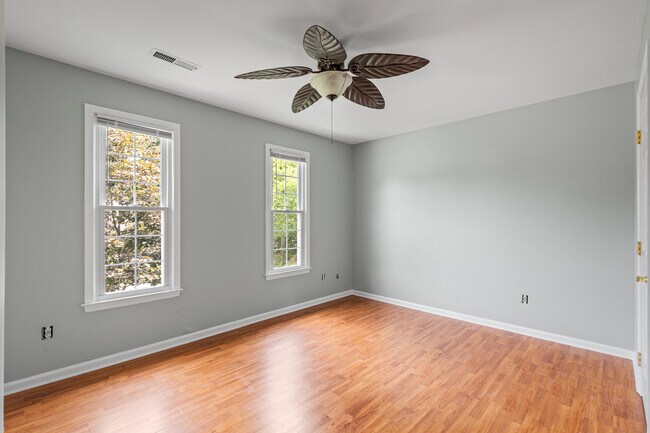Building Photo - 1114 Collingwood Dr