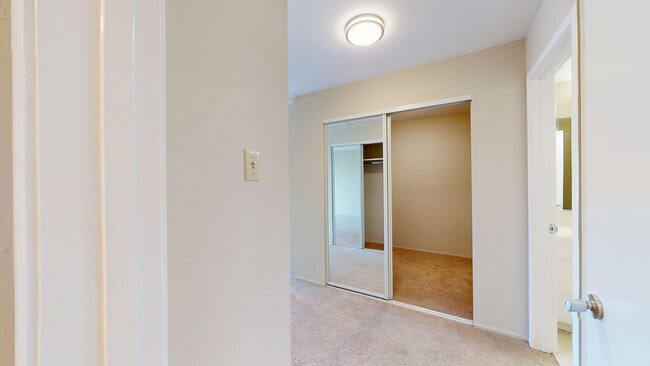 Building Photo - 59 Lupine Ave