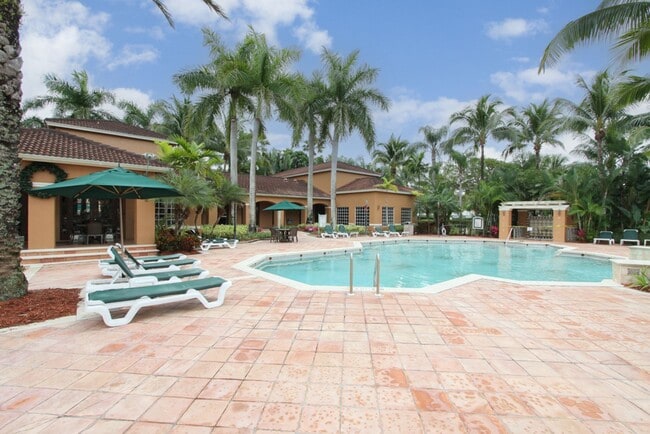 Building Photo - End-Unit 3-Bed Condo Near Downtown Naples & Beaches | Gated Resort-Style Community