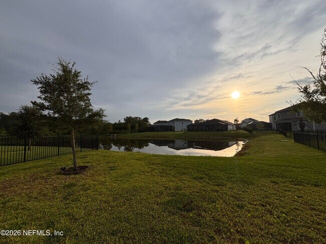 Building Photo - 212 Willow Crk Ct