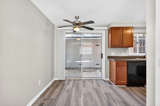 Building Photo - 335 1st Ave NW