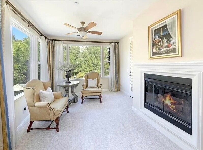 Building Photo - 2531 Costero Magestuoso