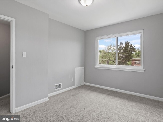 Building Photo - 5026 Roseld Ct