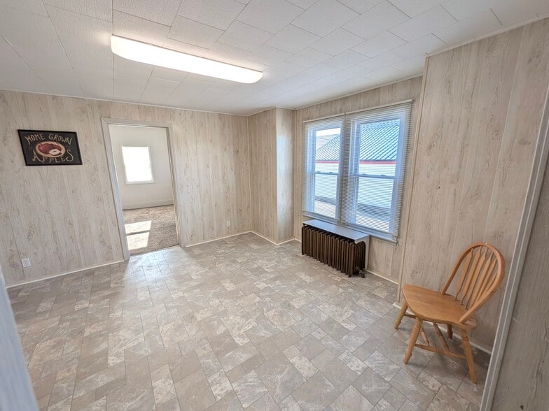 Dining Room - 123 E North St