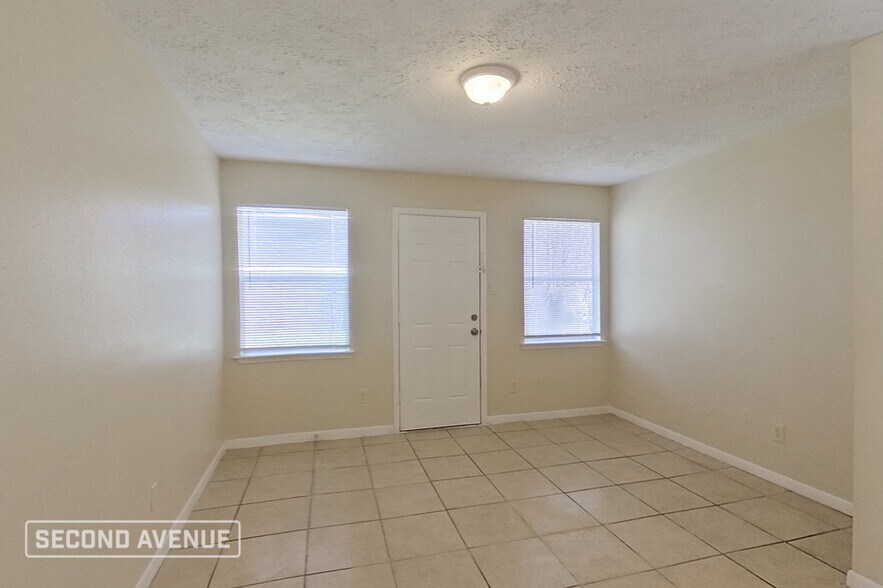 Building Photo - 3314 Knotty Oaks Trail