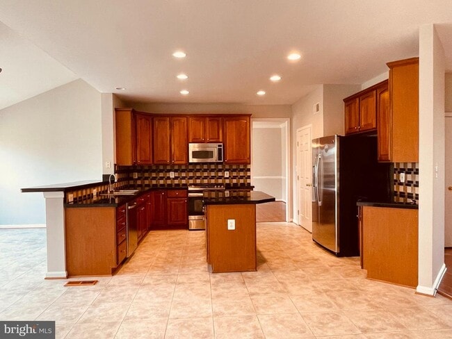 Building Photo - 2698 Myrtlewood Dr