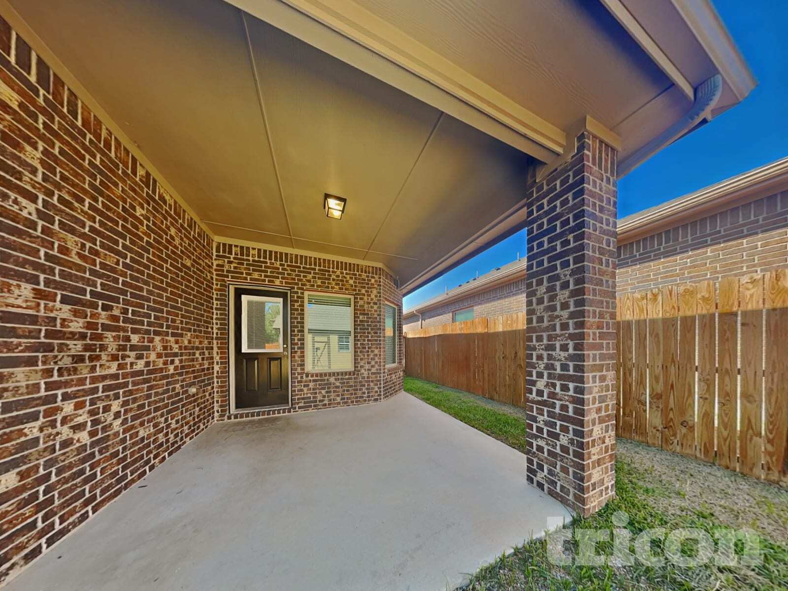 Building Photo - 1304 Glen Ct