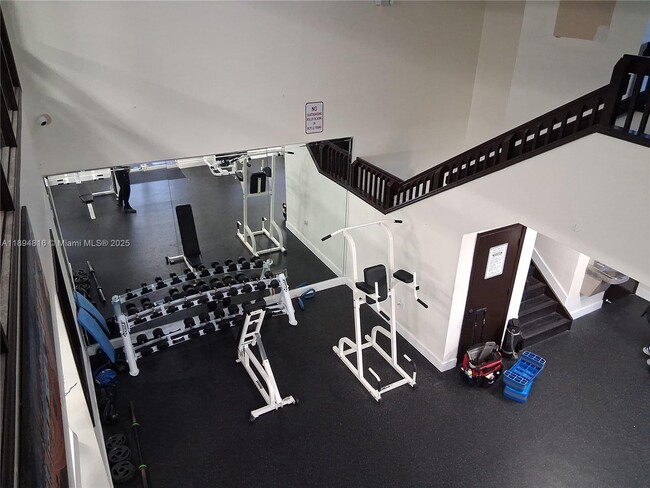 Building Photo - 10420 SW 158th Ct