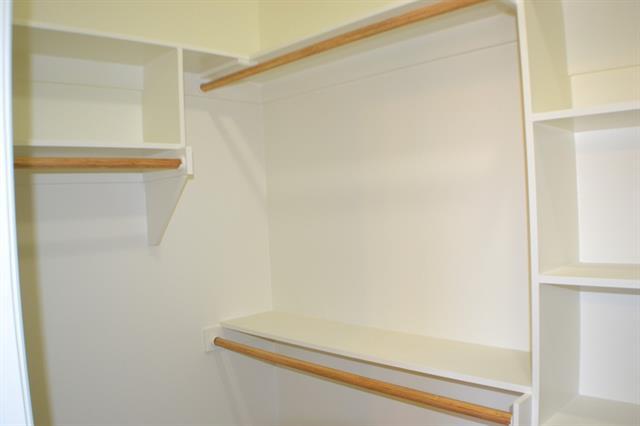 Building Photo - 3205 Sandstone Dr