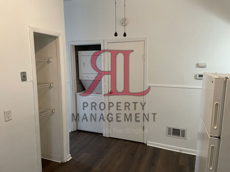 Building Photo - 346 Stewart Ave