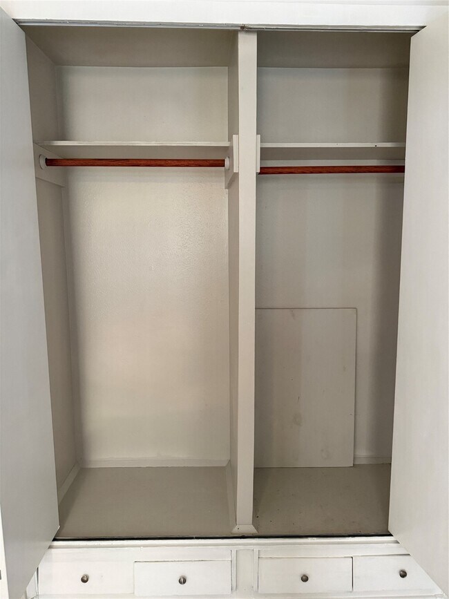 Building Photo - 7626 Rhobell St