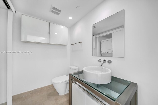 Building Photo - 6000 Indian Creek Dr