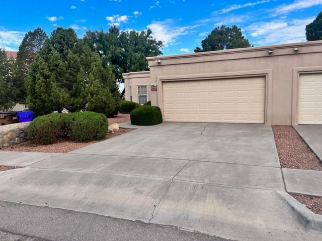 Building Photo - 2357 Saturn Cir