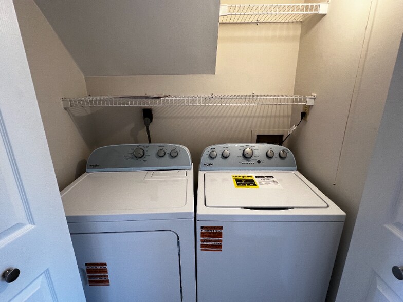 Building Photo - 167 Stonegate Dr