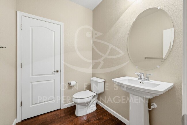 Building Photo - 611 Open Range Ln