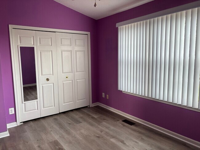 Building Photo - 1892 Beegee Ct