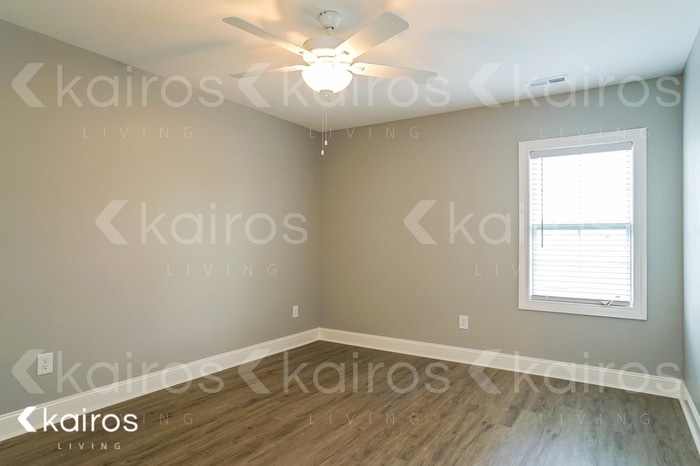 Building Photo - 3709 Oak Leaf Wy